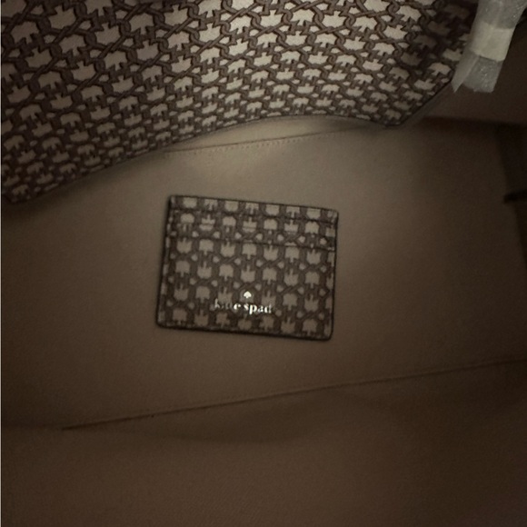 KATE SPADE Link Large Tote Bag w/card holder (NWT) - Picture 6 of 16